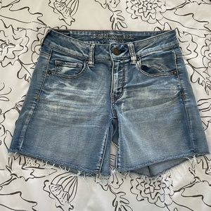 American Eagle Lightwash Jean Shorts